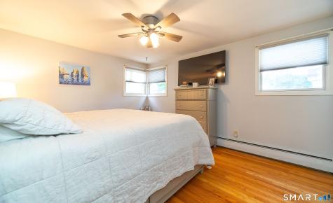 22 Valley Brook Lane North Haven CT 06473