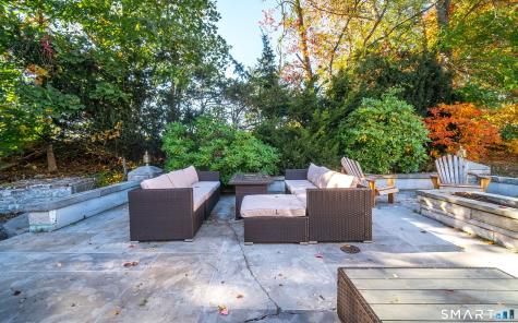 22 Valley Brook Lane North Haven CT 06473