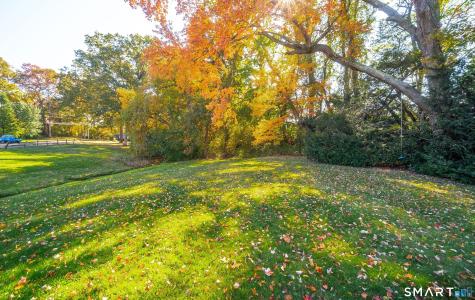 22 Valley Brook Lane North Haven CT 06473