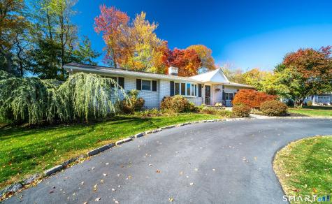 22 Valley Brook Lane North Haven CT 06473