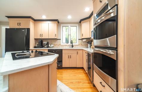 22 Valley Brook Lane North Haven CT 06473