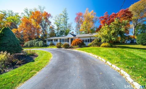 22 Valley Brook Lane North Haven CT 06473