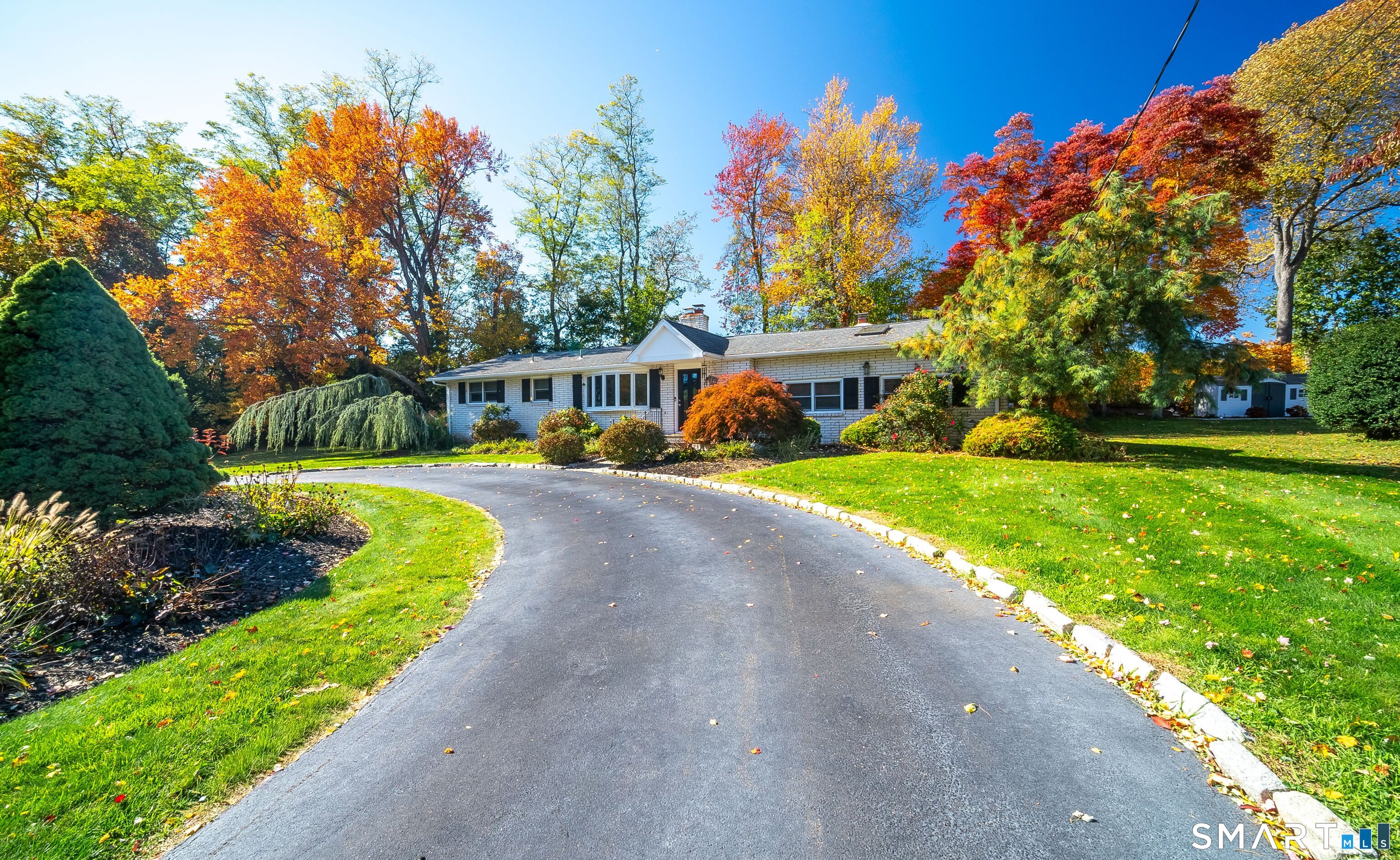 22 Valley Brook Lane North Haven CT 06473