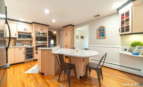 22 Valley Brook Lane North Haven CT 06473