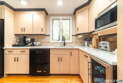 22 Valley Brook Lane North Haven CT 06473