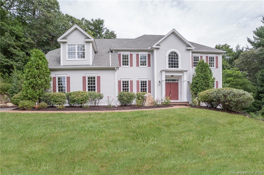 28 Thornwood Lane Avon CT 06001