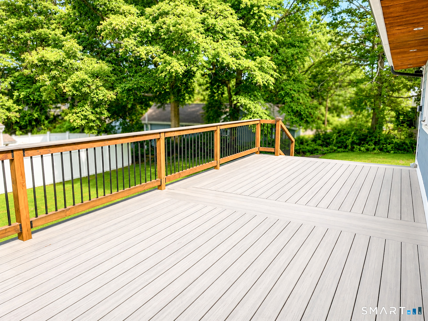 4 Mohawk Trail East Hampton CT 06424