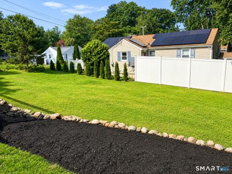 4 Mohawk Trail East Hampton CT 06424