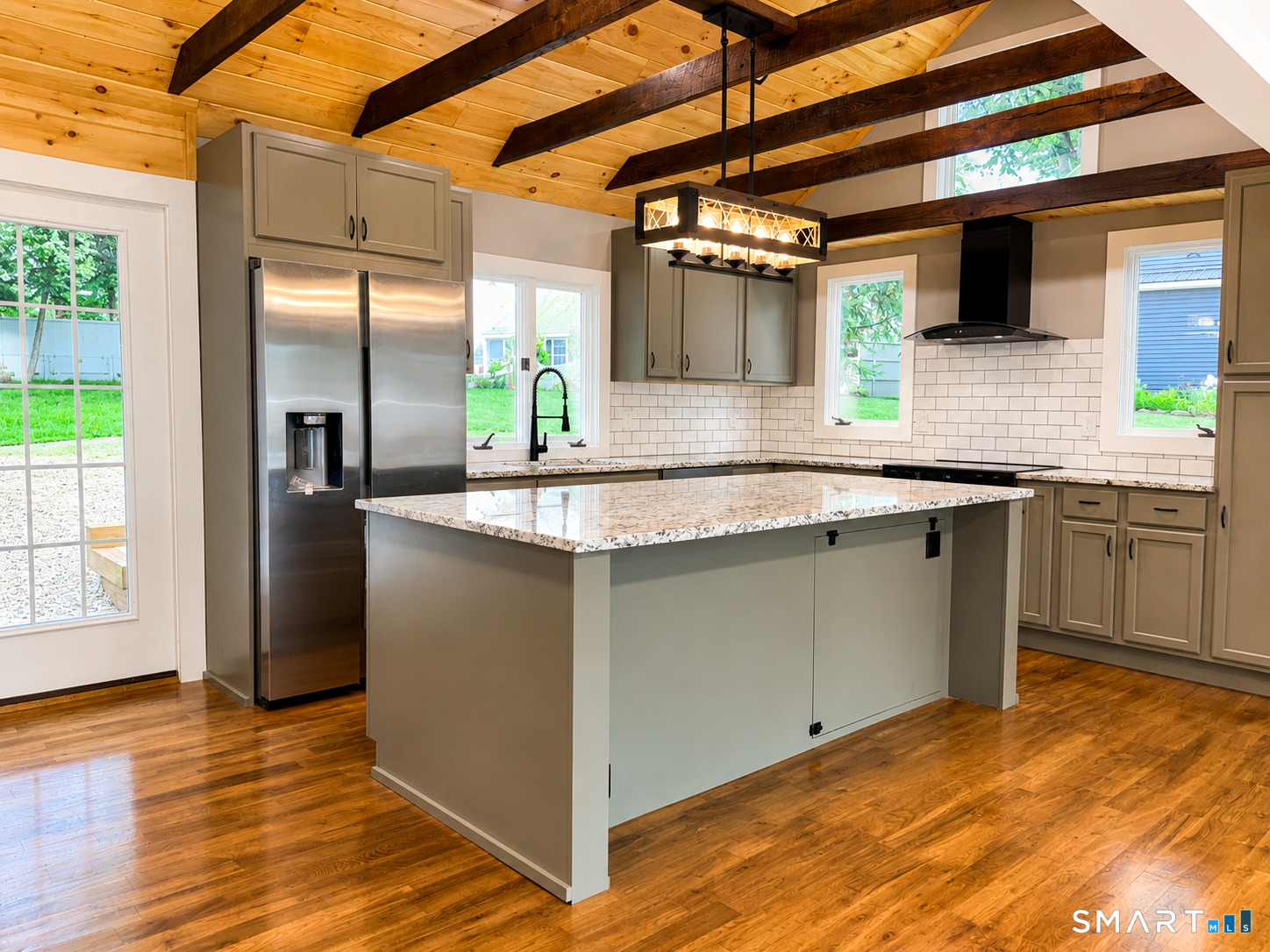 4 Mohawk Trail East Hampton CT 06424