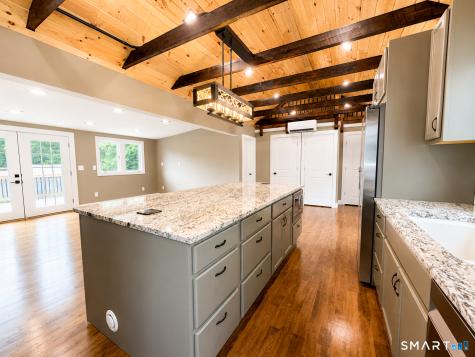 4 Mohawk Trail East Hampton CT 06424