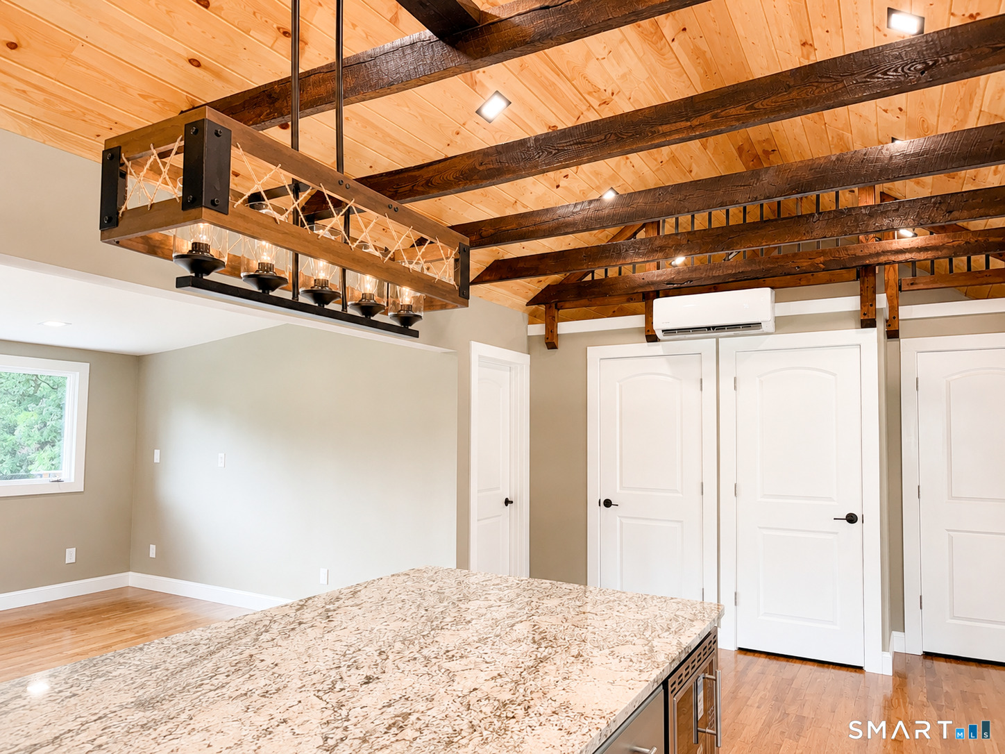 4 Mohawk Trail East Hampton CT 06424