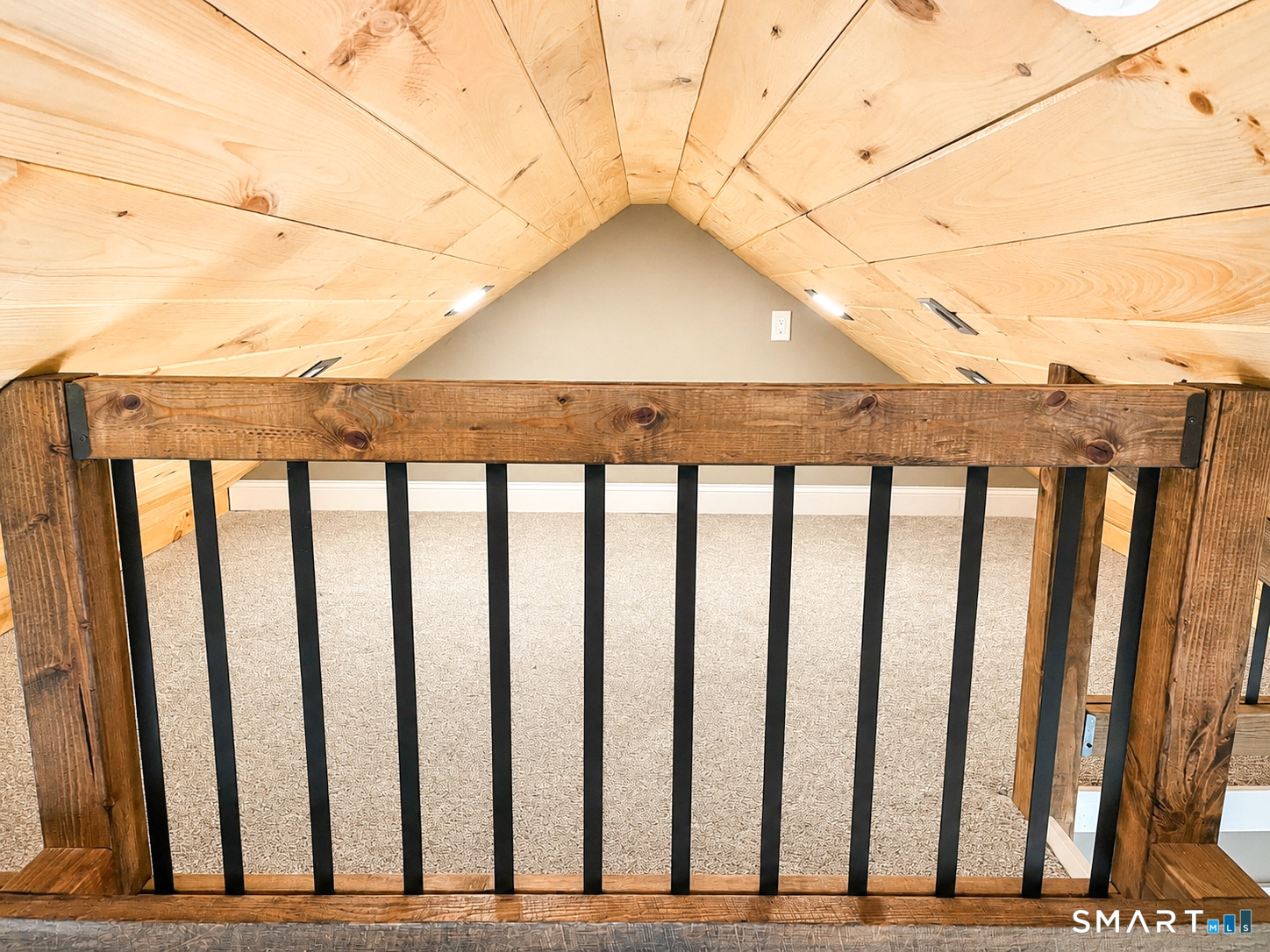 4 Mohawk Trail East Hampton CT 06424