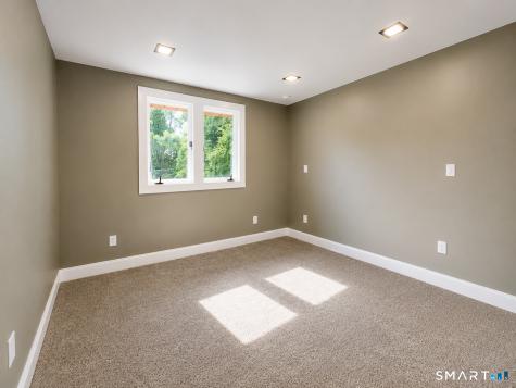 4 Mohawk Trail East Hampton CT 06424
