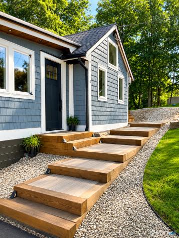 4 Mohawk Trail East Hampton CT 06424