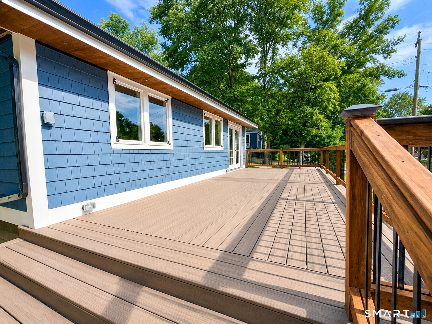 4 Mohawk Trail East Hampton CT 06424