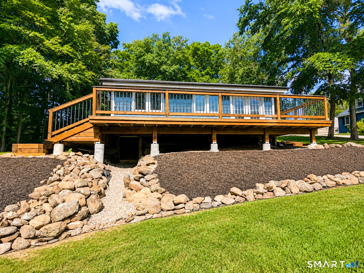 4 Mohawk Trail East Hampton CT 06424