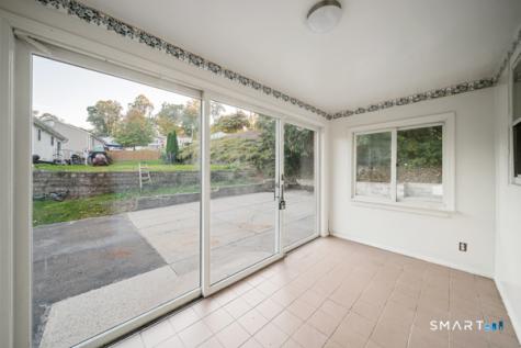 754 Jones Hill Road West Haven CT 06516