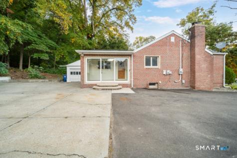 754 Jones Hill Road West Haven CT 06516