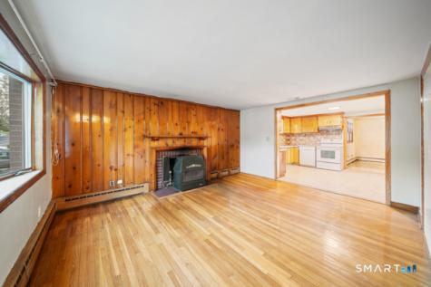 754 Jones Hill Road West Haven CT 06516