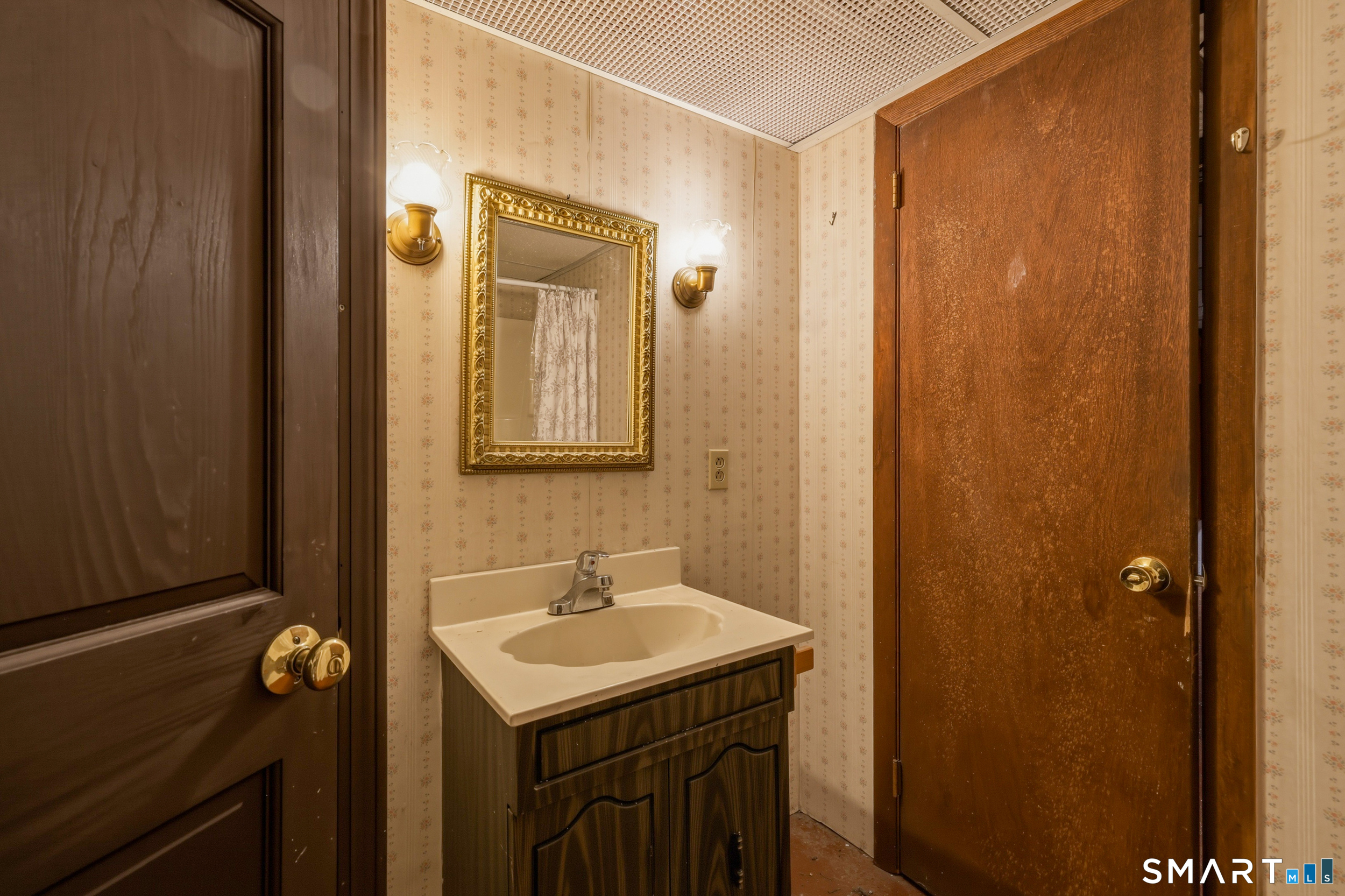 99 South Prospect Street Putnam CT 06260