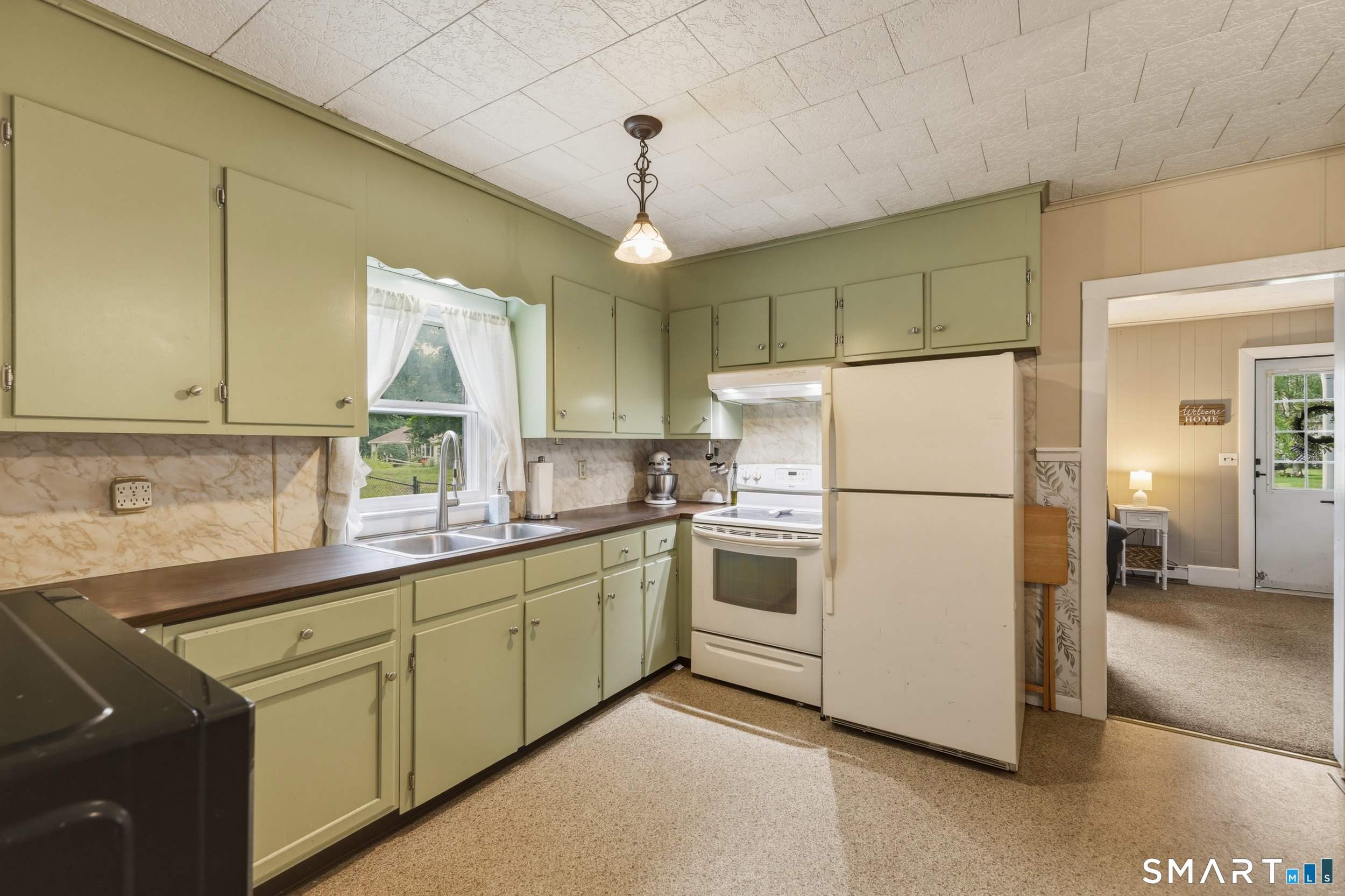 99 South Prospect Street Putnam CT 06260