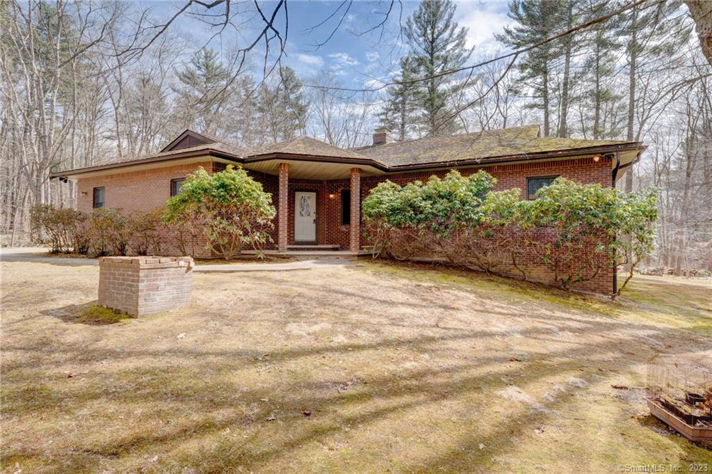 7 Old Stone Way Eastford CT 06242