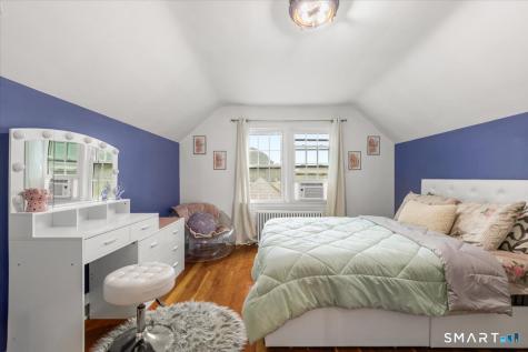 264 Sunrise Terrace Bridgeport CT 06606