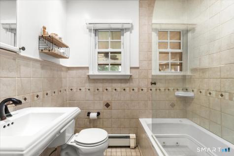 264 Sunrise Terrace Bridgeport CT 06606