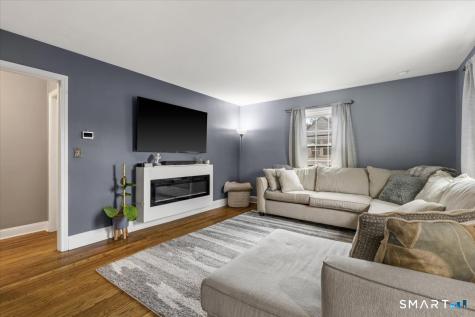 264 Sunrise Terrace Bridgeport CT 06606