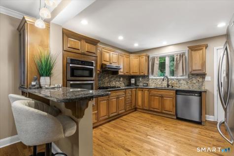 264 Sunrise Terrace Bridgeport CT 06606