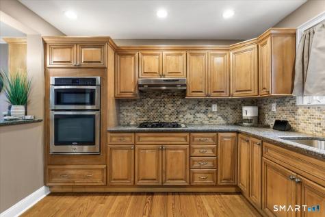 264 Sunrise Terrace Bridgeport CT 06606