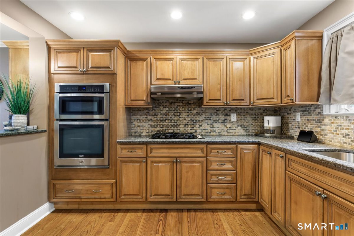 264 Sunrise Terrace Bridgeport CT 06606