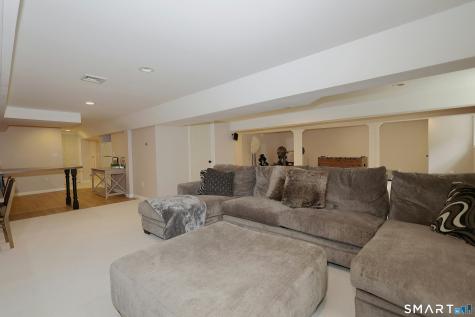 41 Nutmeg Ridge Ridgefield CT 06877