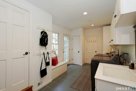 41 Nutmeg Ridge Ridgefield CT 06877