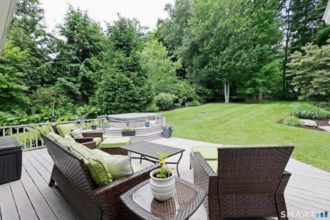 41 Nutmeg Ridge Ridgefield CT 06877