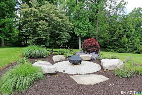 41 Nutmeg Ridge Ridgefield CT 06877