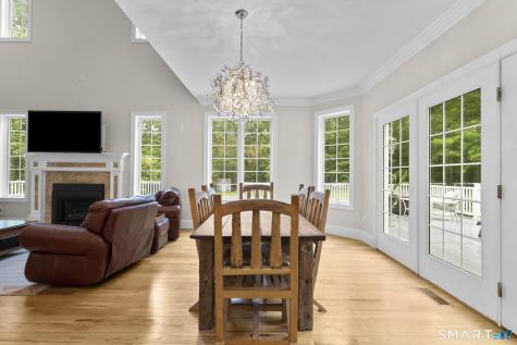 43 Chestnut Grove Guilford CT 06437