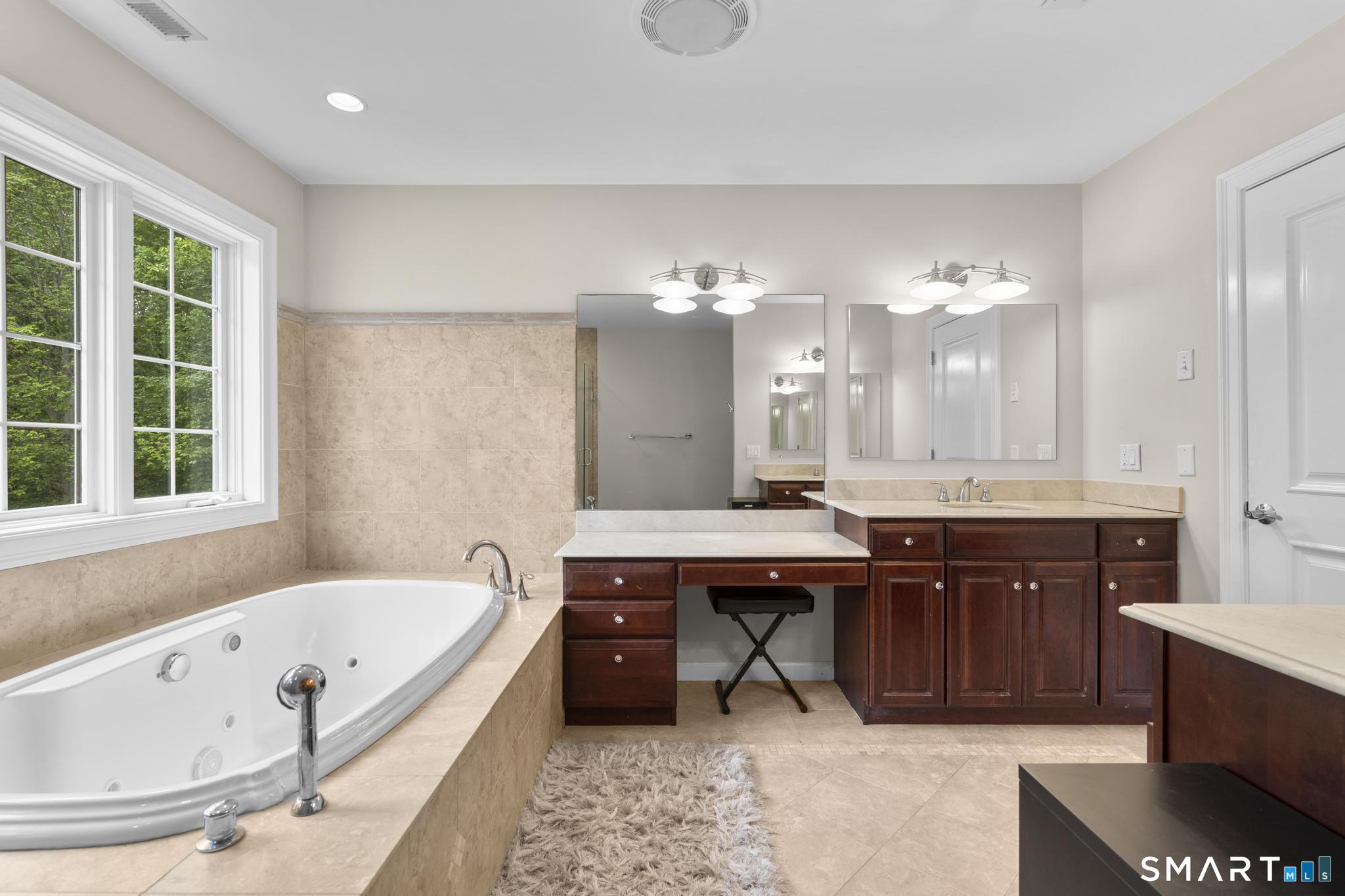 43 Chestnut Grove Guilford CT 06437