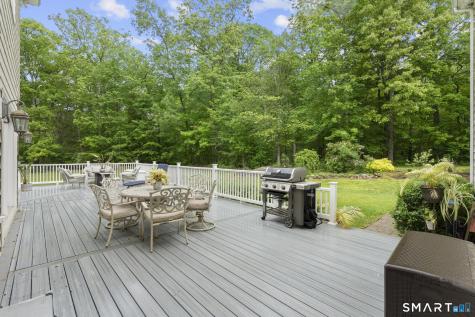 43 Chestnut Grove Guilford CT 06437