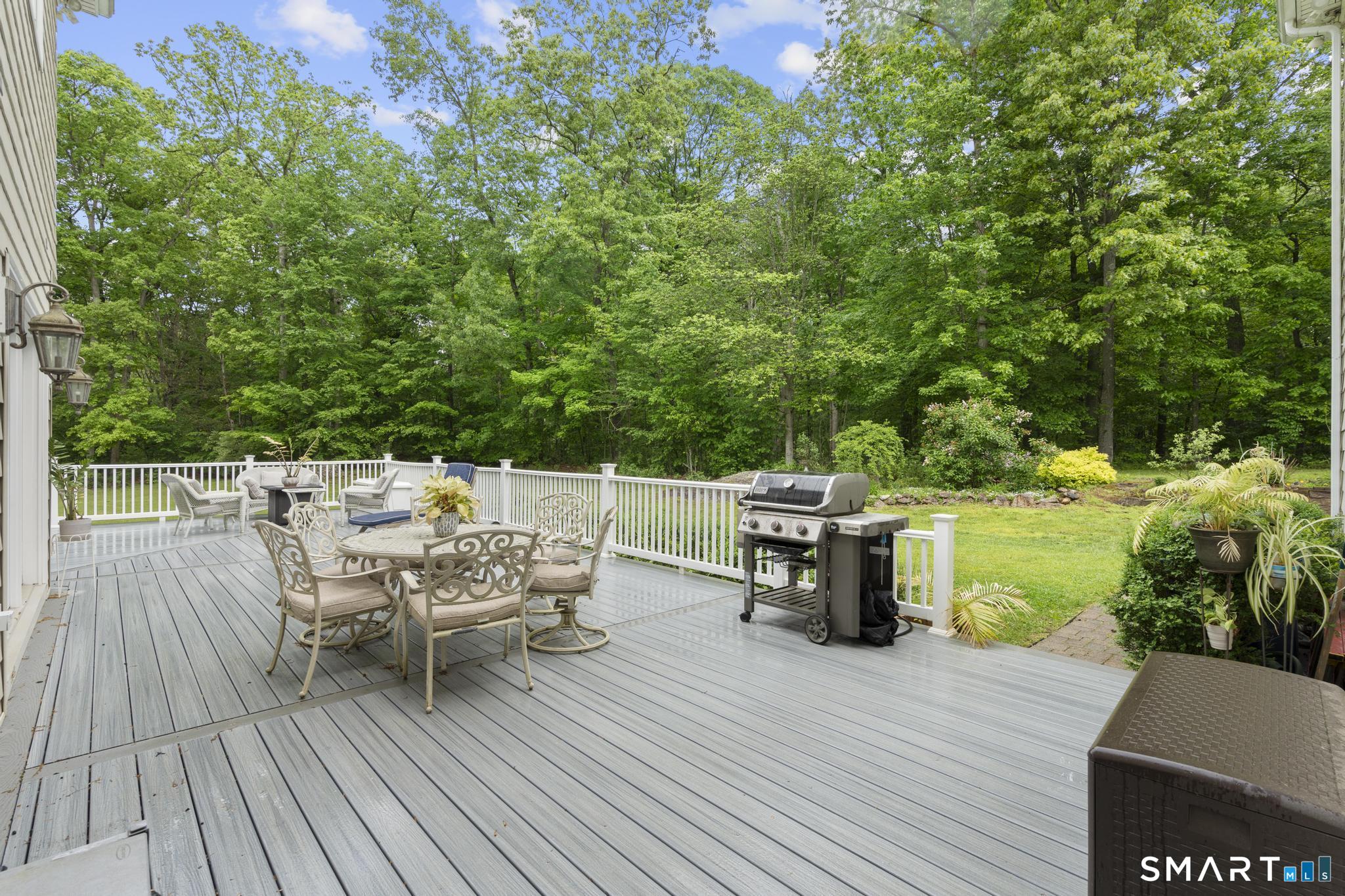 43 Chestnut Grove Guilford CT 06437