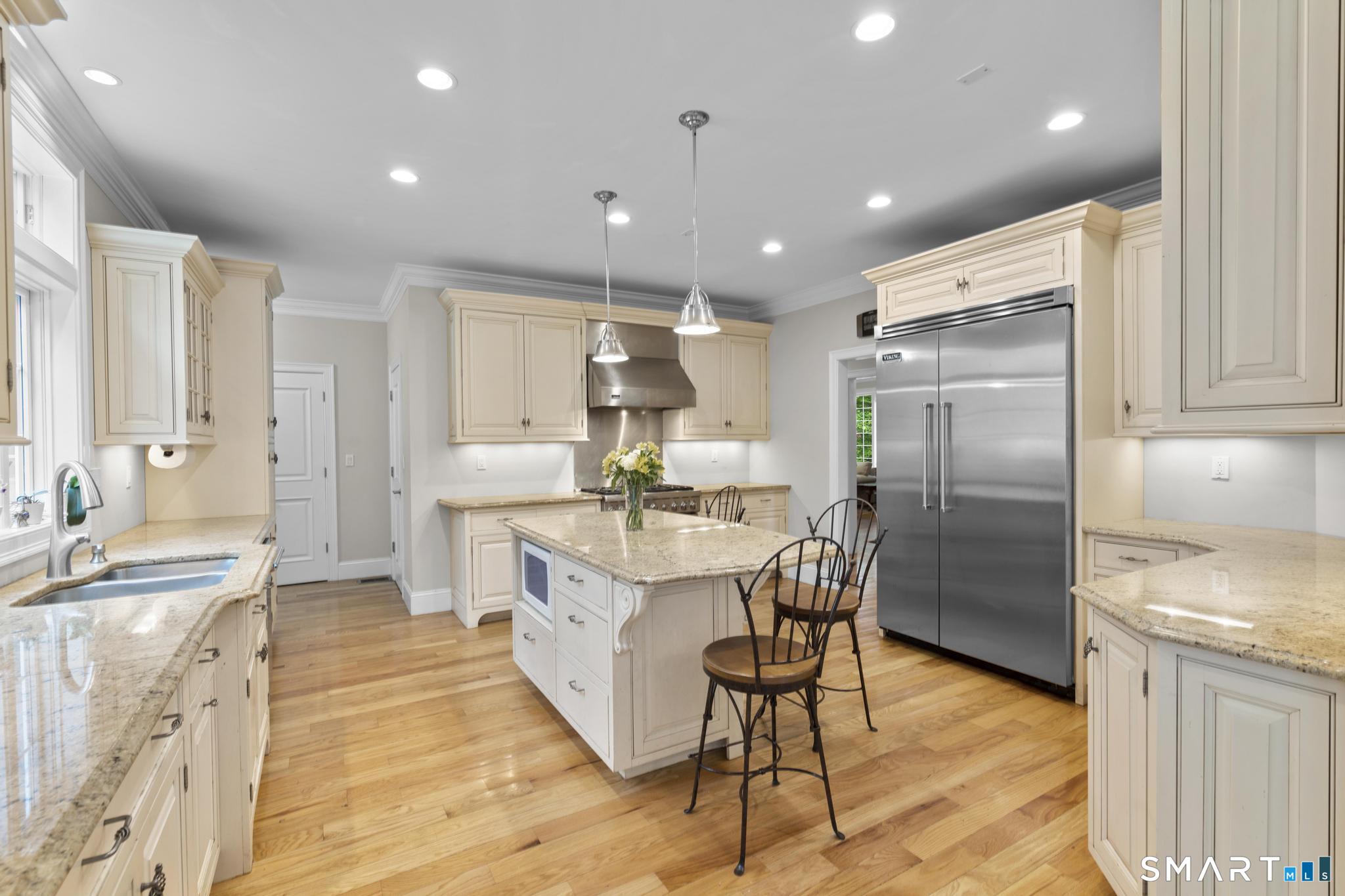 43 Chestnut Grove Guilford CT 06437
