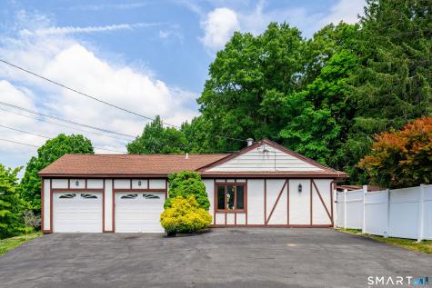 10 Horseshoe Drive Danbury CT 06811