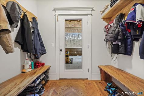 14 Laurelwood Drive New Fairfield CT 06812