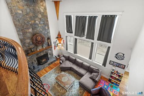 14 Laurelwood Drive New Fairfield CT 06812