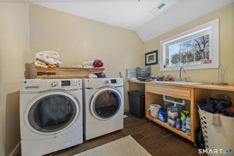 14 Laurelwood Drive New Fairfield CT 06812