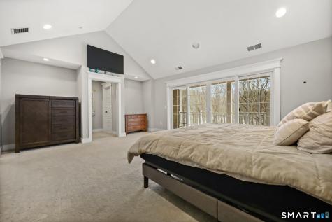 14 Laurelwood Drive New Fairfield CT 06812