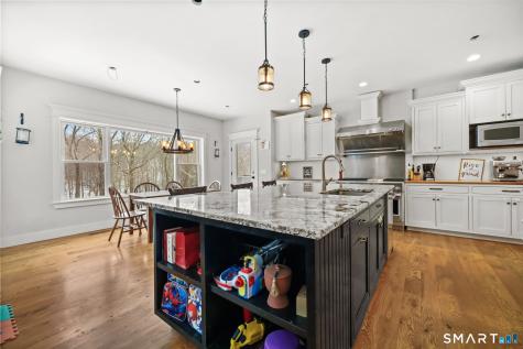 14 Laurelwood Drive New Fairfield CT 06812