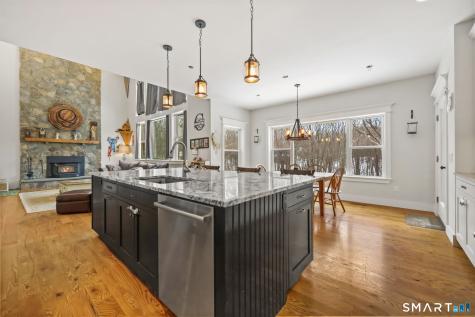 14 Laurelwood Drive New Fairfield CT 06812