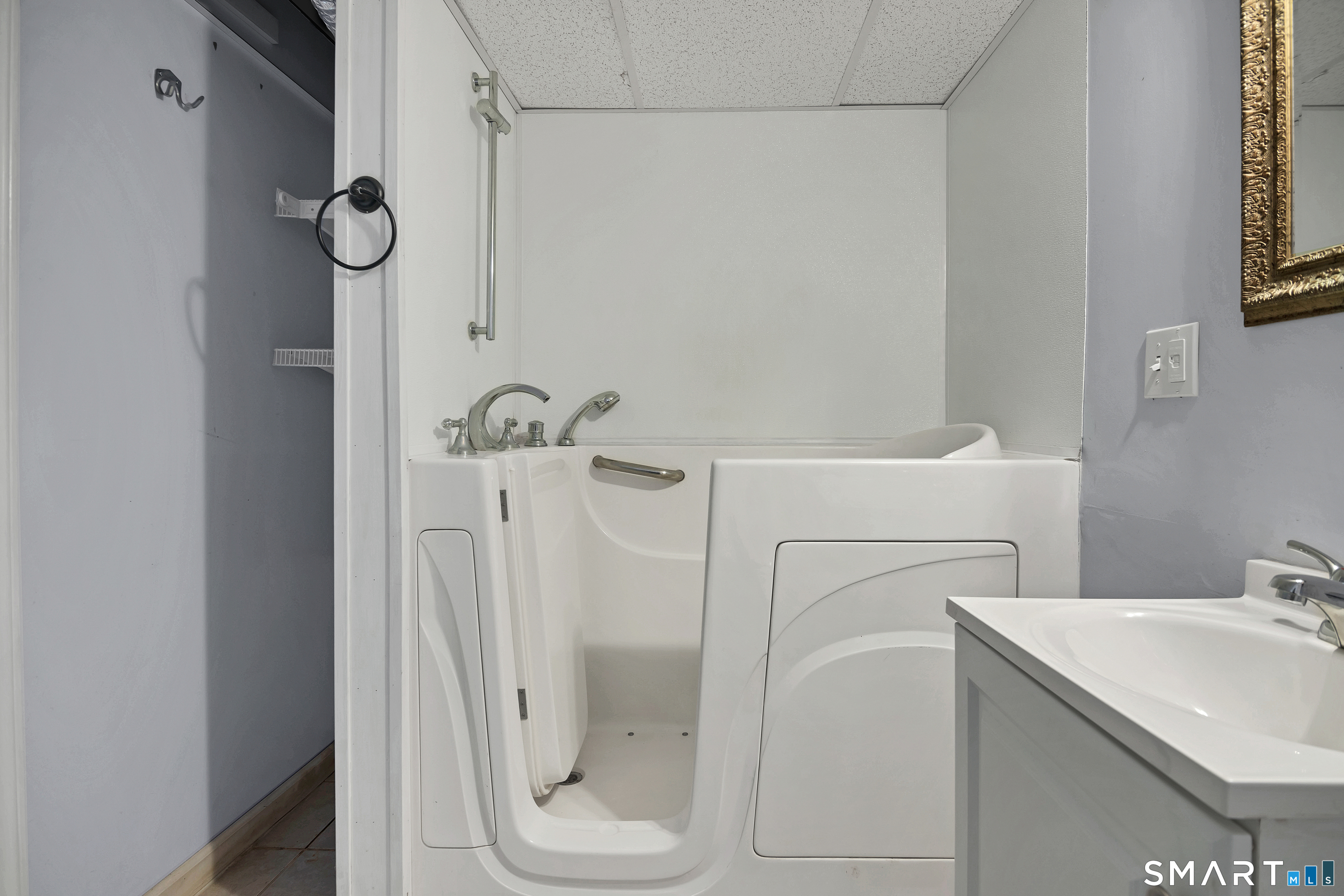 178 Mirra Drive Groton CT 06340