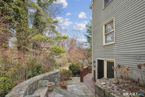 22 Knollwood Drive Fairfield CT 06824